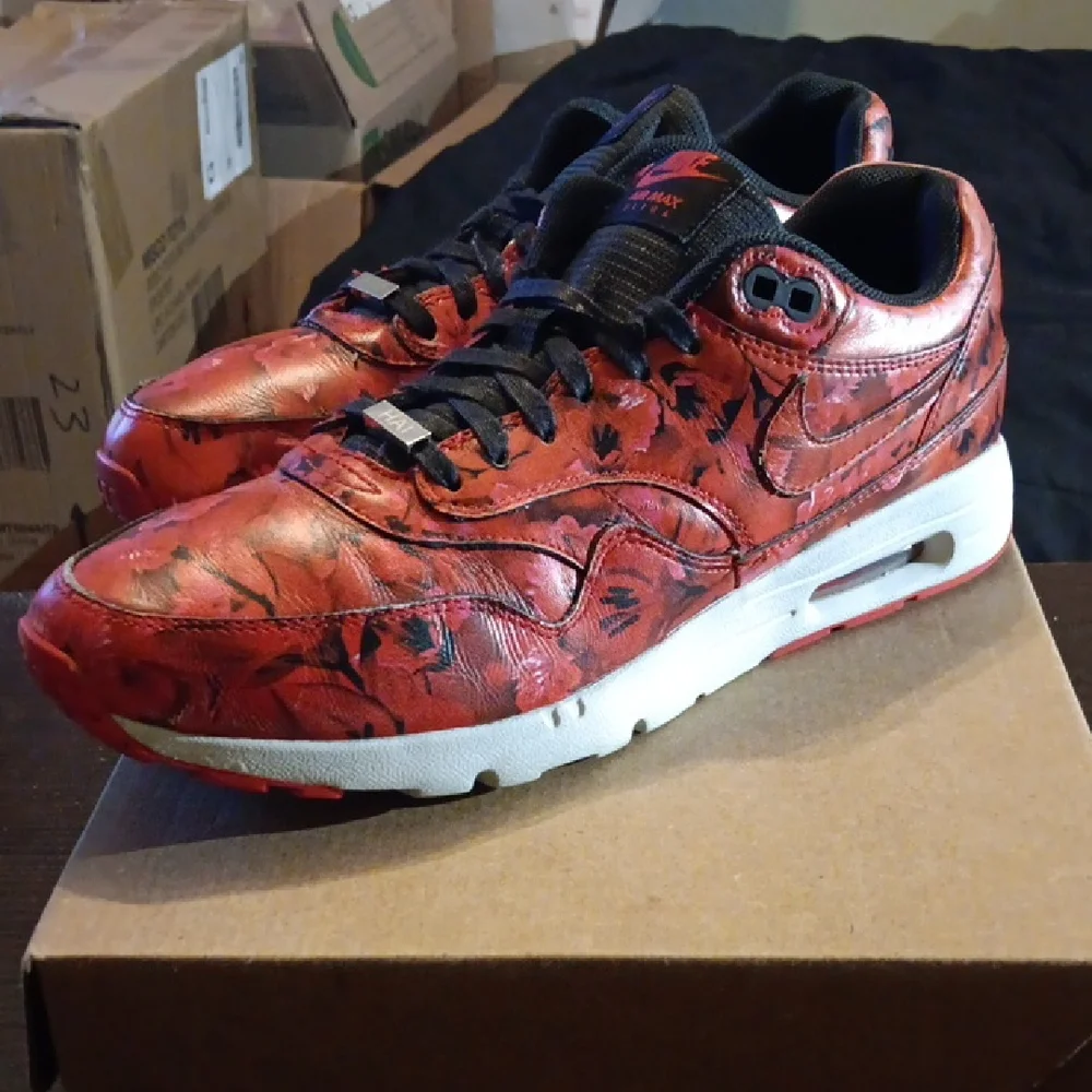 Nike Air Max 1 Rare 